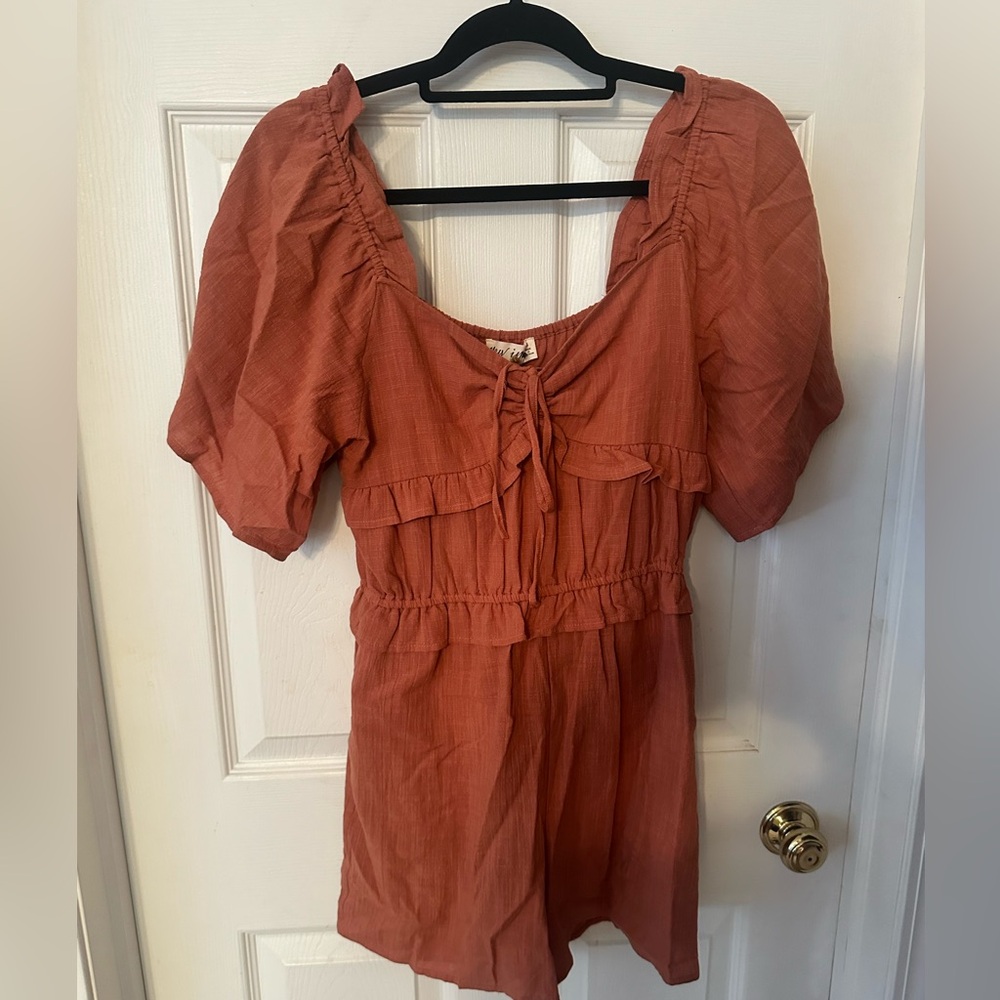 NWT Rust Short Sleeve Romper size small
